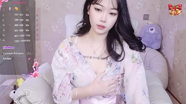 Snapshot of small_bell chatting on 10, 2, 2025 small bell online show from 10, 2, 2025