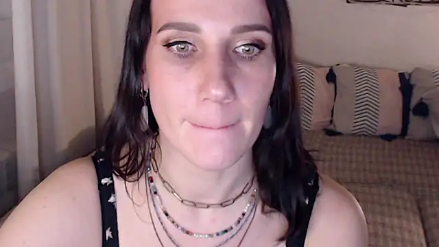 pepper milf online show from 12, 3, 2025