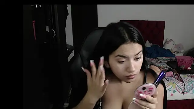 kayla k18 online show from 14, 1, 2025