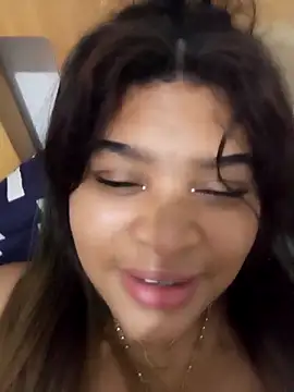 ambarlennoix online show from 18, 2, 2025