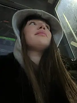 Sophie Avory online show from 8, 1, 2026