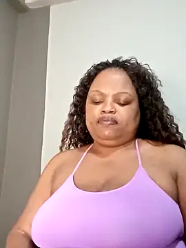 hugemelonsxxx online show from 11, 3, 2025