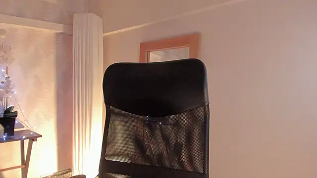 CyntiaAdams online show from 5, 3, 2025