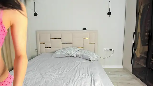 Snapshot of Lola_Peach chatting on 25, 2, 2026 Lola Peach online show from 25, 2, 2026