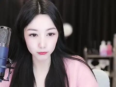 Nuyoah-77 online show from 22, 1, 2025