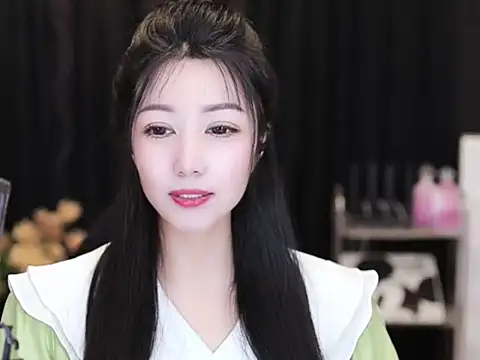 Nuyoah-77 online show from 19, 9, 2025