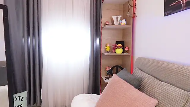 ValeriaCox online show from 17, 3, 2026