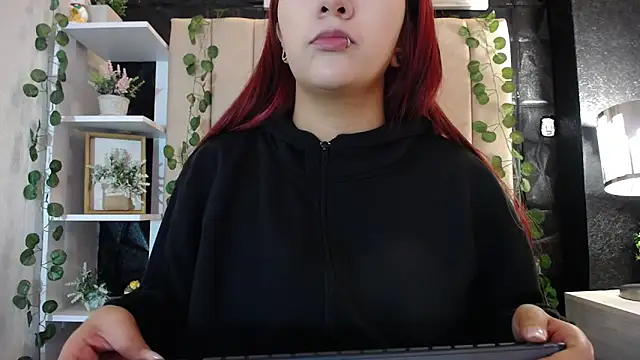 Mia Rinn online show from 28, 2, 2025