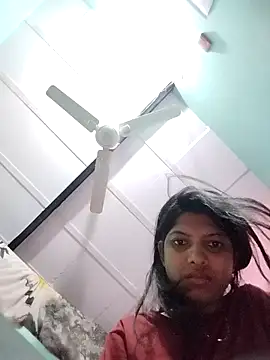 Hotty-Divya online show from 8, 11, 2025