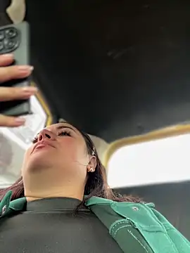 Snapshot of Lesly_10- chatting on 2, 2, 2026 Lesly 10- online show from 2, 2, 2026