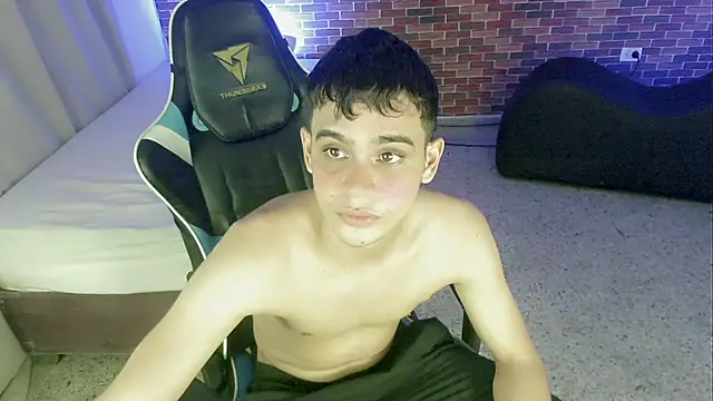 zacariasss  online show from 28, 9, 2025