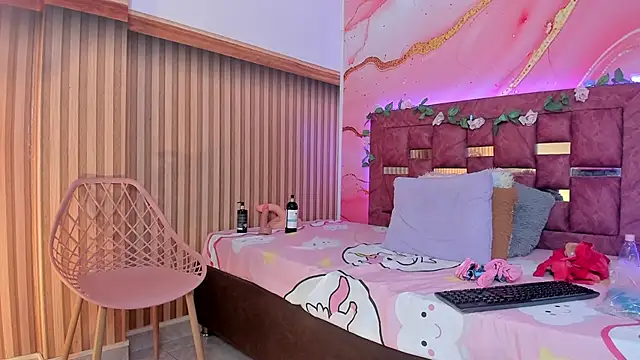 melody paris online show from 21, 2, 2025