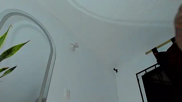 Andrew wolf7 online show from 28, 10, 2025