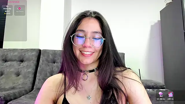 emmadiaz1 online show from 1, 12, 2025