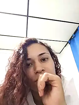 caroline0997 online show from 16, 1, 2025