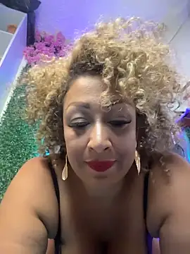 Snapshot of Katti_Barrera chatting on 13, 2, 2026 Katti Barrera online show from 13, 2, 2026