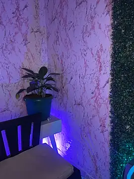 Snapshot of Katti_Barrera chatting on 20, 2, 2026 Katti Barrera online show from 20, 2, 2026