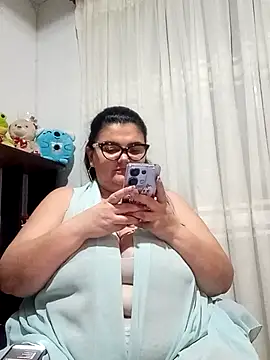 Madisonpalacio online show from 25, 2, 2025