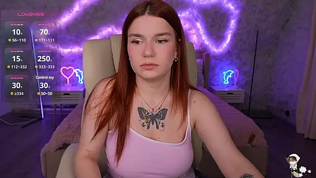 RedShinee online show from 1, 3, 2025