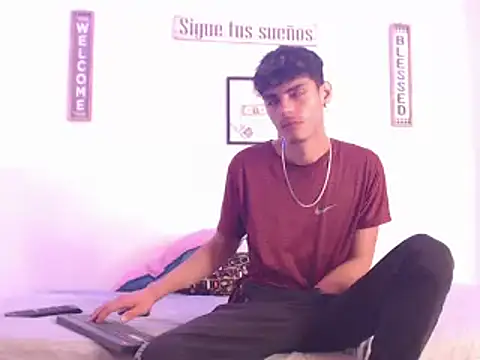 Snapshot of harrytomson_1 chatting on 27, 12, 2024 harrytomson 1 online show from 27, 12, 2024