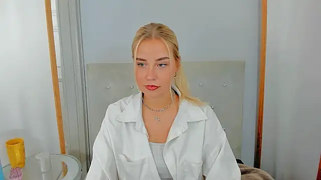 KristyHoney online show from 25, 2, 2025