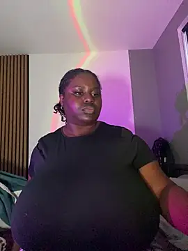 Snapshot of just4Ux chatting on 14, 4, 2026 just4Ux online show from 14, 4, 2026