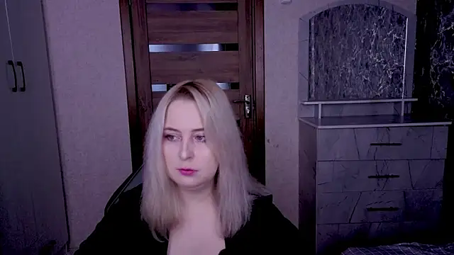 Kristy-Max online show from 12, 4, 2026