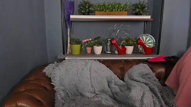 JesiaFoxi online show from 10, 3, 2025