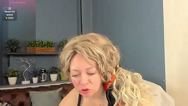 JesiaFoxi online show from 16, 3, 2026