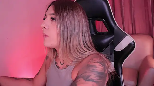 ashleyvalirya online show from 9, 1, 2026