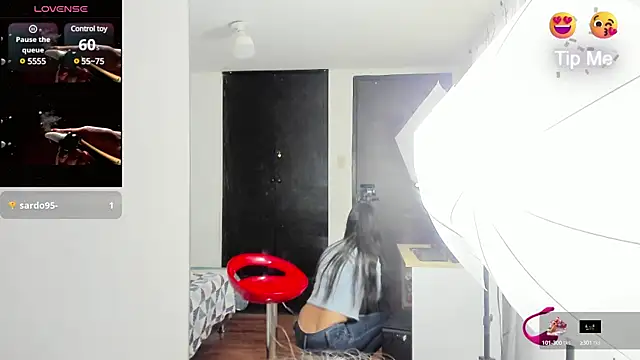 Snapshot of tatiana_valencia chatting on 13, 1, 2025 tatiana valencia online show from 13, 1, 2025