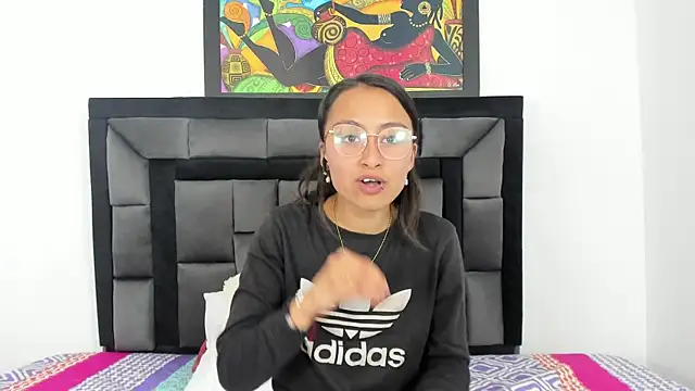 Snapshot of tatiana_valencia chatting on 19, 3, 2025 tatiana valencia online show from 19, 3, 2025