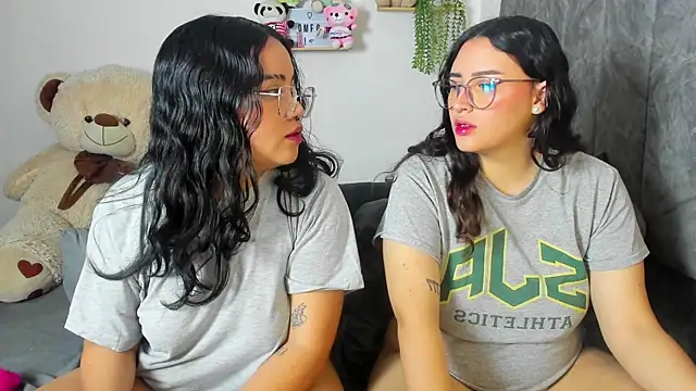 maddie-and-chelsea- online show from 26, 10, 2025