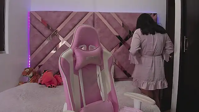 Snapshot of saori_9b chatting on 14, 7, 2026 saori 9b online show from 14, 7, 2026