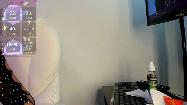 Giovanna oliveira online show from 27, 1, 2025