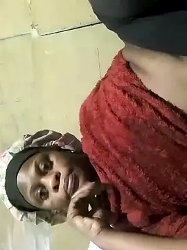 ZIPORA07 online show from 2, 10, 2025