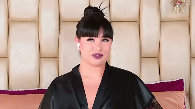 Alexa Miss online show from 13, 12, 2025