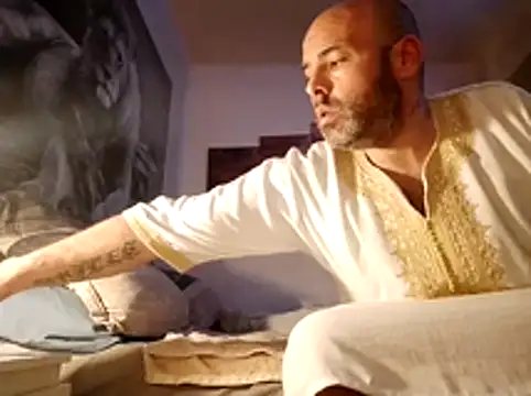 Snapshot of medioarabemediogypsi chatting on 6, 11, 2025 medioarabemediogypsi online show from 6, 11, 2025