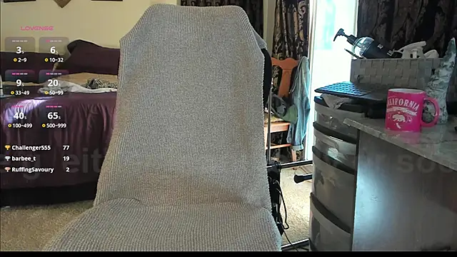 Peaches N Kreme online show from 29, 1, 2025