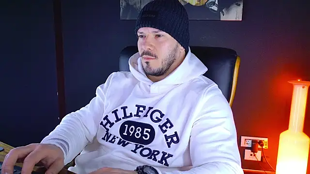 AngeloEric online show from 28, 1, 2025