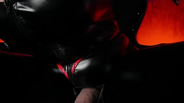 Carolina Arias online show from 4, 3, 2025