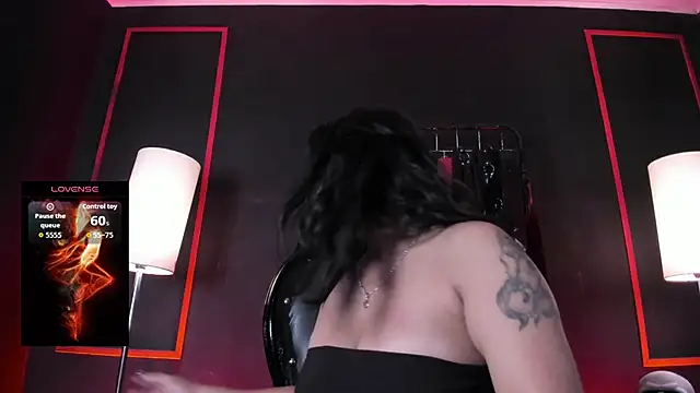 Carolina Arias online show from 4, 4, 2026