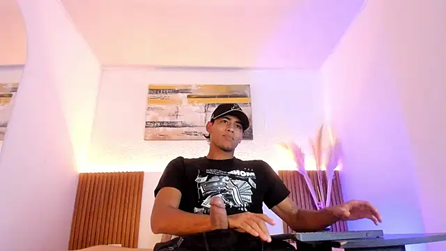 zander 2120 online show from 23, 6, 2026
