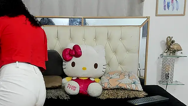 camila sex latina online show from 1, 2, 2025