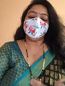 neelu-hoty online show from 3, 3, 2025