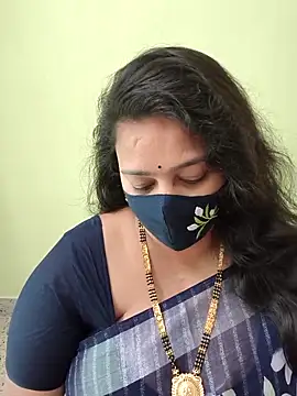 neelu-hoty online show from 9, 5, 2026