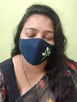 neelu-hoty online show from 10, 5, 2026
