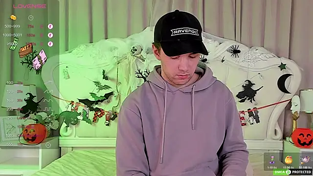 ArthurWhitee online show from 31, 10, 2025