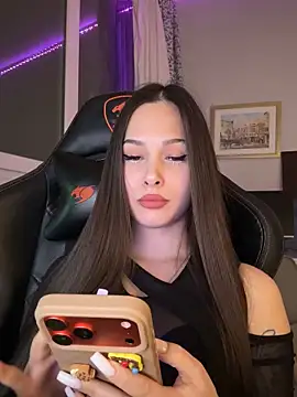 Snapshot of EricaWalls chatting on 1, 2, 2026 EricaWalls online show from 1, 2, 2026