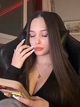 Snapshot of EricaWalls chatting on 7, 2, 2026 EricaWalls online show from 7, 2, 2026